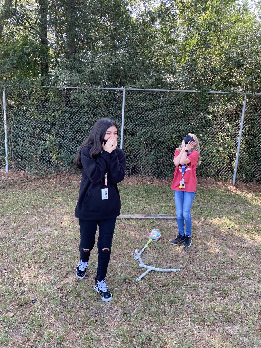 tms_stem's tweet photo. When your rocket flies so high it gets stuck in a tree 🌲😊@HumbleISD_TMS @HumbleISD #tmsSTEM https://t.co/JQbNeRcA6z