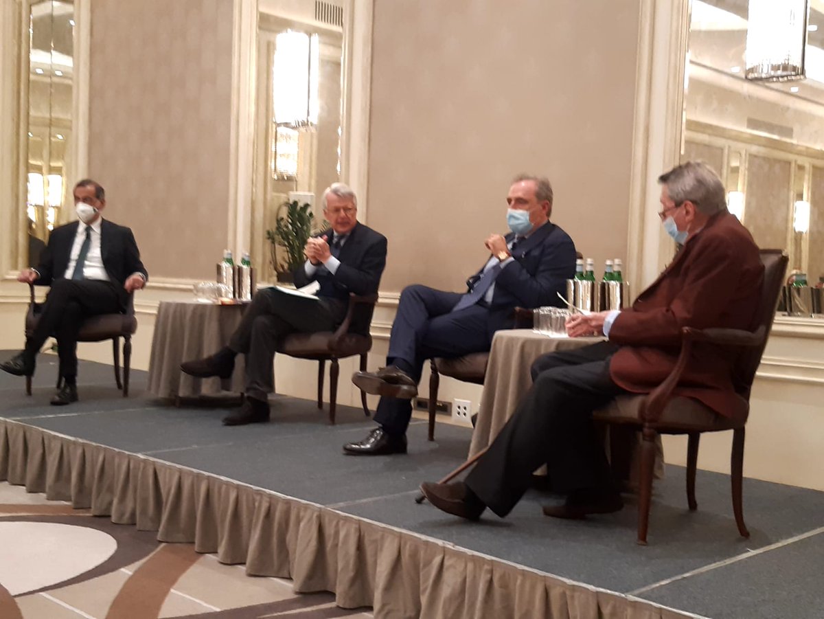 BUR Rizzoli (@bur_rizzoli) on Twitter photo Oggi con Massimo Nava, inviato in Germania negli anni del crollo del regime comunista e attento osservatore dei successivi sviluppi, a raccontarci i cambiamenti della società tedesca ci sono <a href="/BeppeSala/">Beppe Sala</a>, <a href="/DeBortoliF/">Ferruccio de Bortoli</a> e <a href="/MarcoRomanoPPD/">Marco Romano</a> Oggi con Massimo Nava, inviato in Germania negli anni del crollo del regime comunista e attento osservatore dei successivi sviluppi, a raccontarci i cambiamenti della società tedesca ci sono <a href="/BeppeSala/">Beppe Sala</a>, <a href="/DeBortoliF/">Ferruccio de Bortoli</a> e <a href="/MarcoRomanoPPD/">Marco Romano</a>