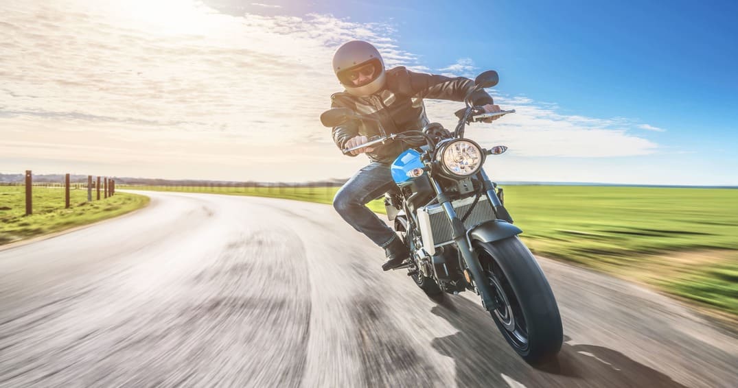 AutoIpunto's tweet photo. 💭 Si has pensado en sacarte el #carnetdemoto A2 🏍  ¿Sabes ya cómo serán las pruebas? 
1⃣Teórico de #circulacionvial
2⃣Teórico específico de #motocicletas ✍️
3⃣Práctico de maniobras en circuito cerrado
4⃣Práctico de circulación en vía pública
¿Comenzamos?📲678 927 611 #ipunto https://t.co/zXrcWH7D9l