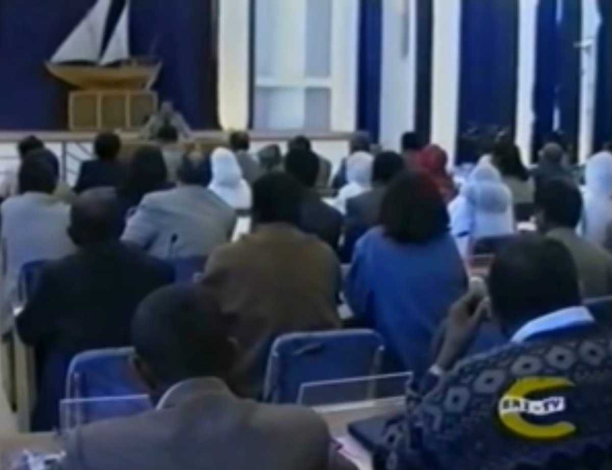 In 2000,  #Eritrea|n National Assembly tore into Isaias, & announced formation of committee to investigate root causes of the border war.A yr later, he abducted & disappeared members of NA & Committee, plus shutting down Press.Followed by disbanding Parliament all together.