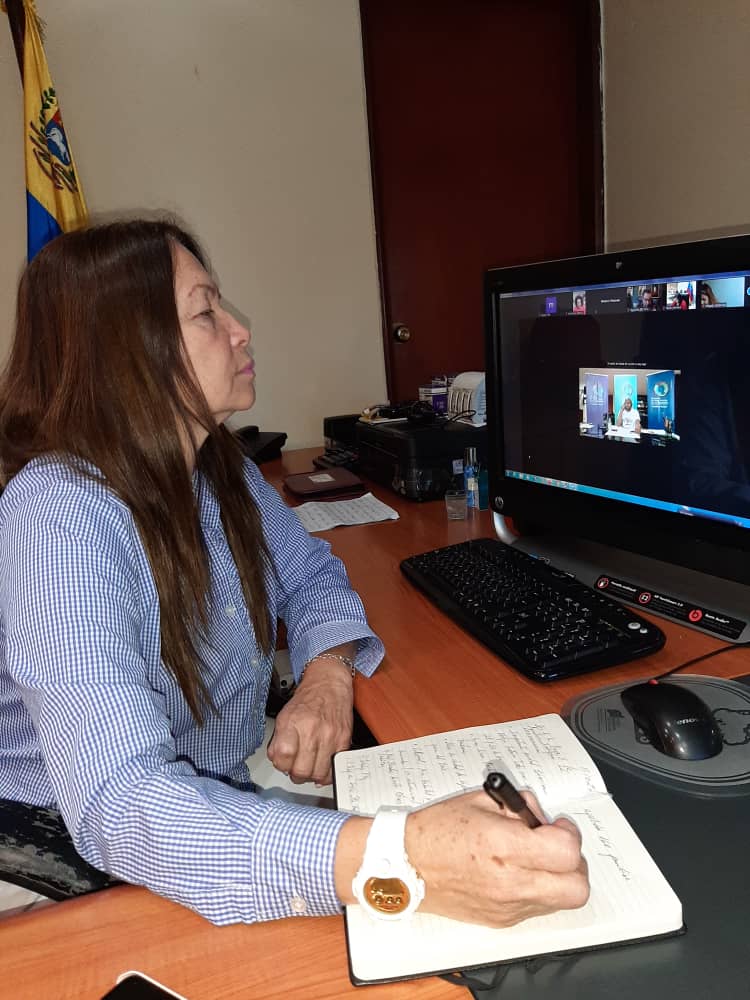 salainass's tweet photo. #InassInforma | Presidenta del #INASS @Maga_Vina, participó en la videoconferencia del Gabinete social de Ministerios, Sistema de Misiones y Grandes Misiones e Instituciones, presidido por el Vpdte. Sectorial @psuvaristobulo.
#LaFamiliaQueProtege
#VenezuelaGarantiaDeDDHH https://t.co/IShrhpNVMH