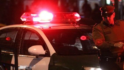 CTvnuble's tweet photo. Se amplía detención de carabinero que utilizo su arma de servicio en confuso incidente @NUBLEONLINE_ @FiscaliaNuble @CarabNuble 
https://t.co/qoiofY3kAX https://t.co/R8NI4cymis