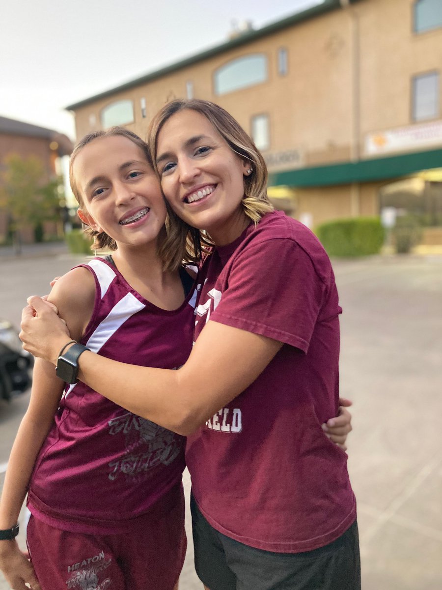 PAndrada0722's tweet image. My Ava took 2nd place in the Middle School City CC meet yesterday, she gave it her all, the other 2 top placers trained at @TrainFastPueblo this off-season with us. Proud of the girls...#HWPO #TrainFast