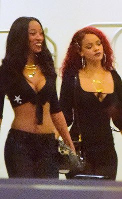 sevnstudio's tweet photo. rihanna and melissa, nyc https://t.co/ndlJVssvkj