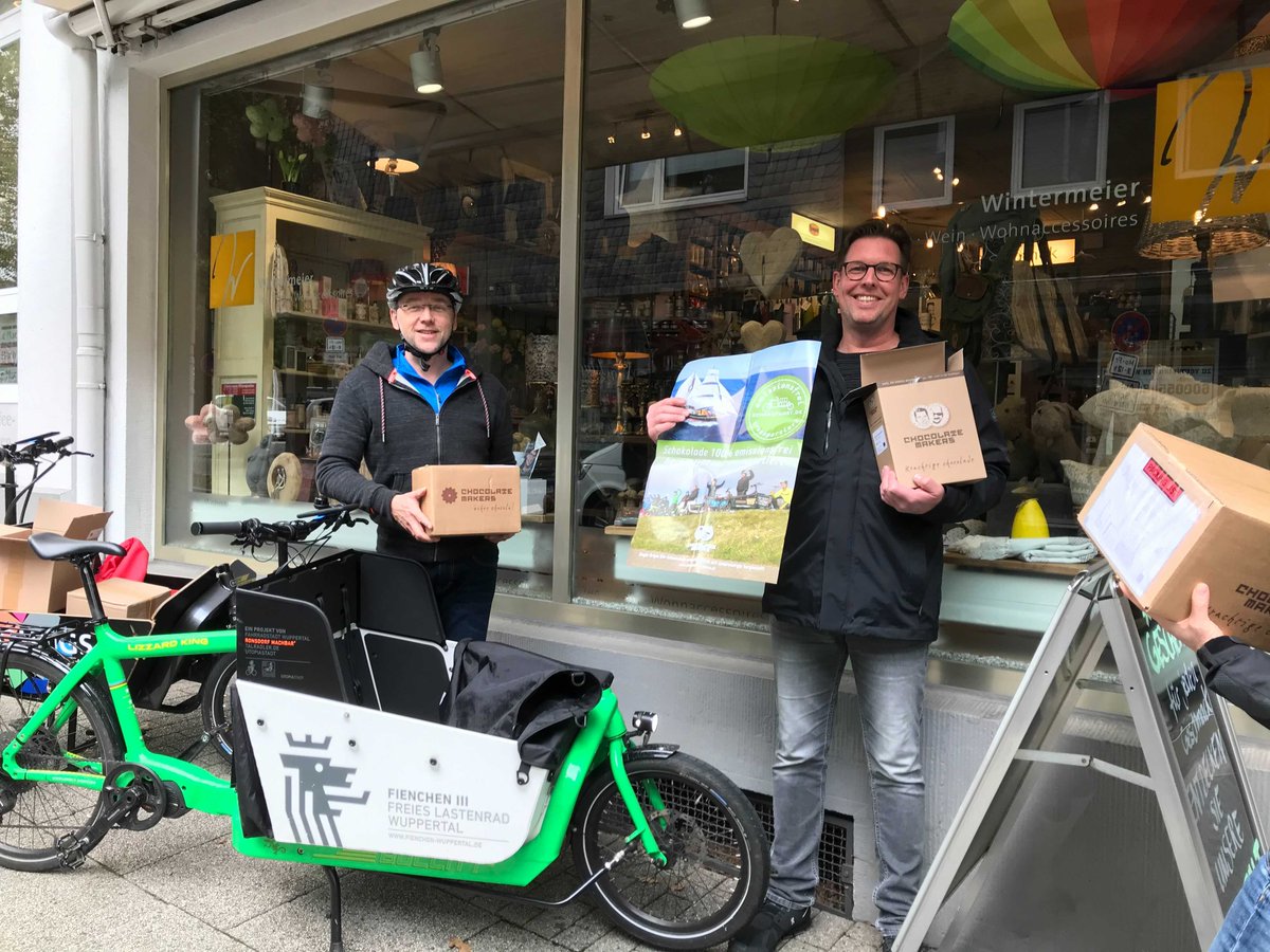 #Schokofahrt Auslieferung bei #Wintermeier in Wuppertal-Ronsdorf. #FienchenWpt #OhligserDürpelflitzer #FreieLastenräder #Emissionsfrei