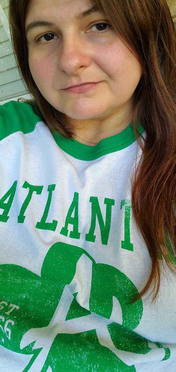 GaGirl4Mars's tweet image. Different day, different shirt...Always the same team. #RepTheA #alwaysrepresent #hometeam #MixItUp #letsgo @braves