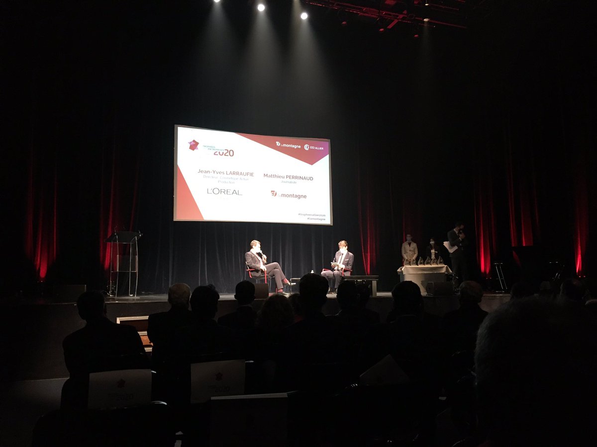 ElsaCharnay's tweet photo. Le Grand témoin de ces #Tropheesallier2020 est Jean-Yves Larraufie directeur de CAP L’Oréal interviewé par le journaliste  @perrinaud https://t.co/i8KMmQNIQT