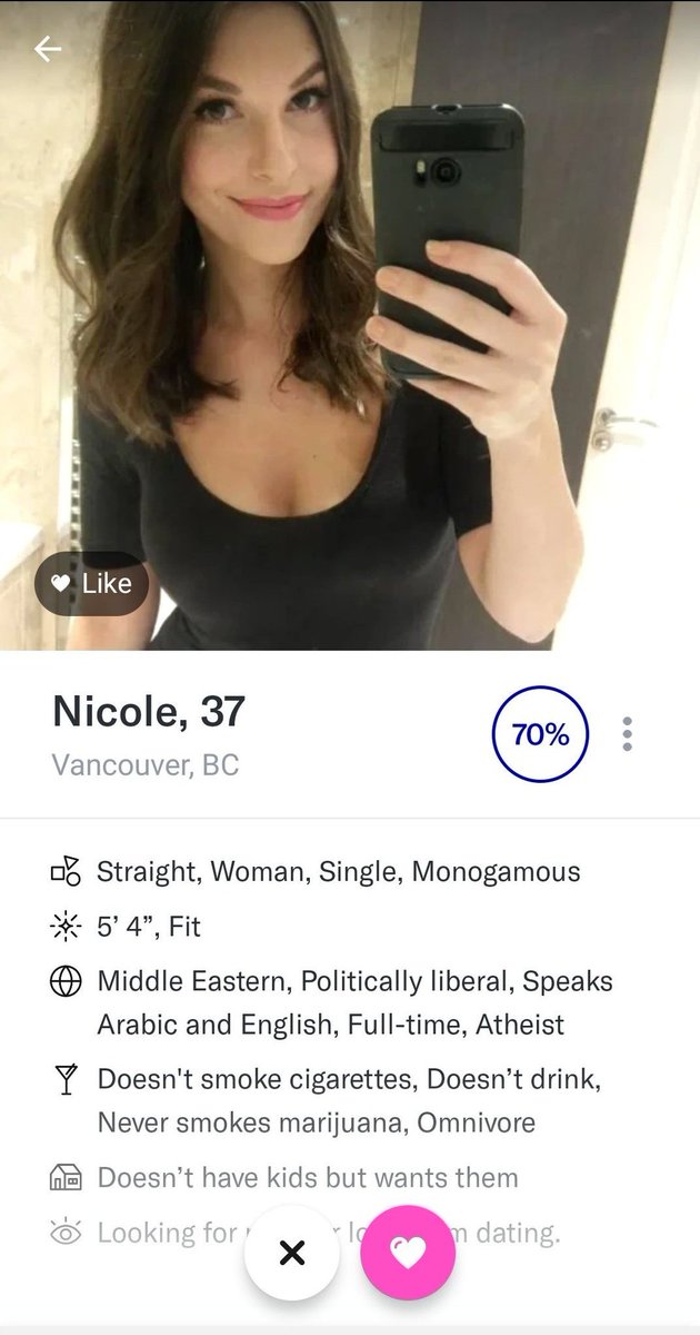 NicoleHolliday's tweet photo. Hello, I'm most definitely a 37 year old Arabic speaking, fit, monogamous omnivore looking for love in Vancouver xoxo https://t.co/q4jsOIAYO4