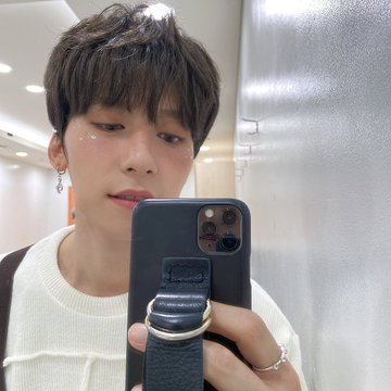 keonhee_br's tweet photo. Graças aos Moons, eu fiquei muito feliz e me diverti bastante! Obrigado🥳✨💗

#ONEUS https://t.co/tNngPPd4kC