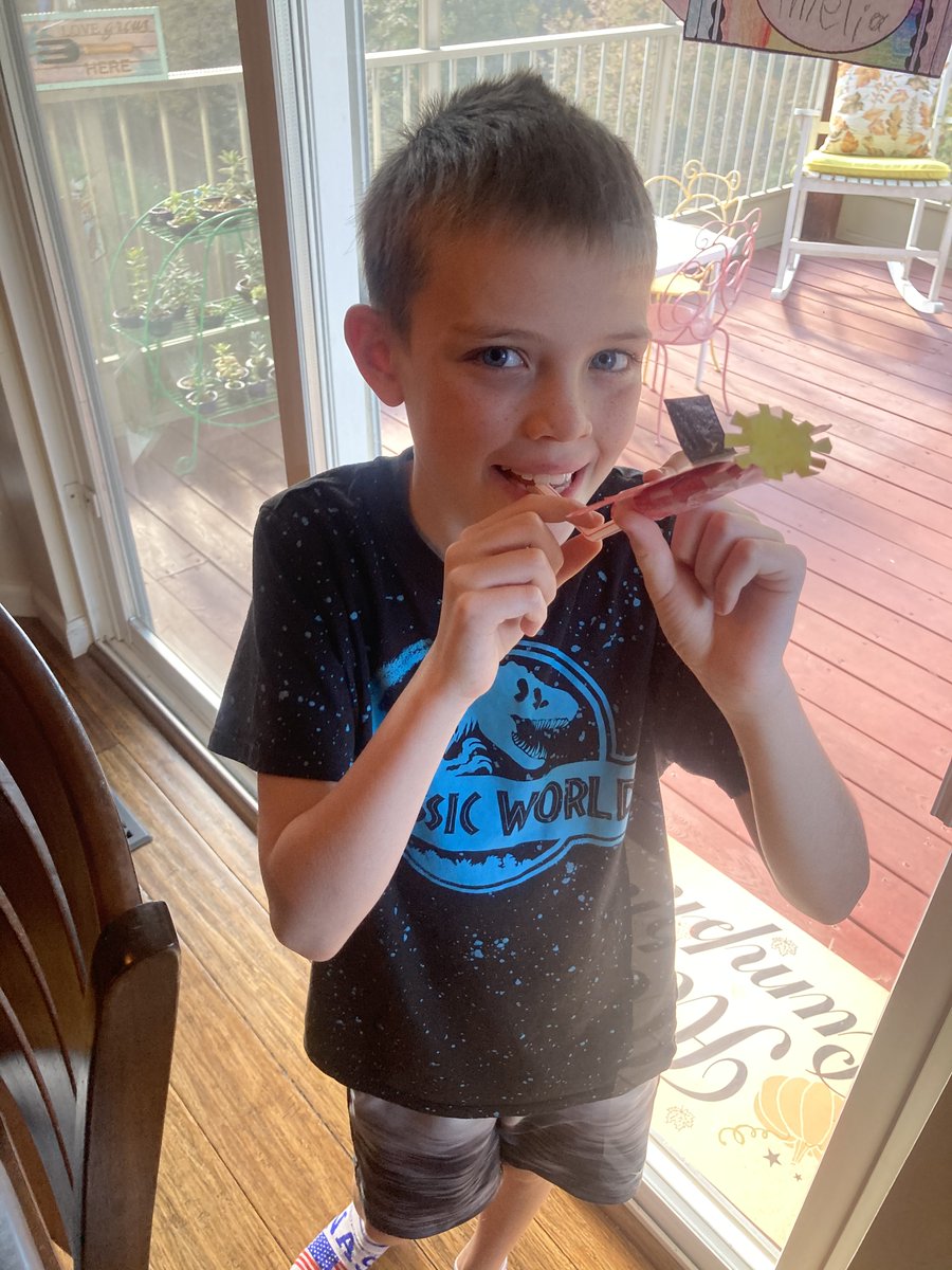 washuisp's tweet image. Sharing out more #STEM Challenge submissions! We're loving the creativity and artwork. Keep sending us your submissions.

Amelia (2nd grade), Sterling (4th grade), Oishi (3rd grade) &amp;amp; Katilyn (6th grade) #aBitofSTEM