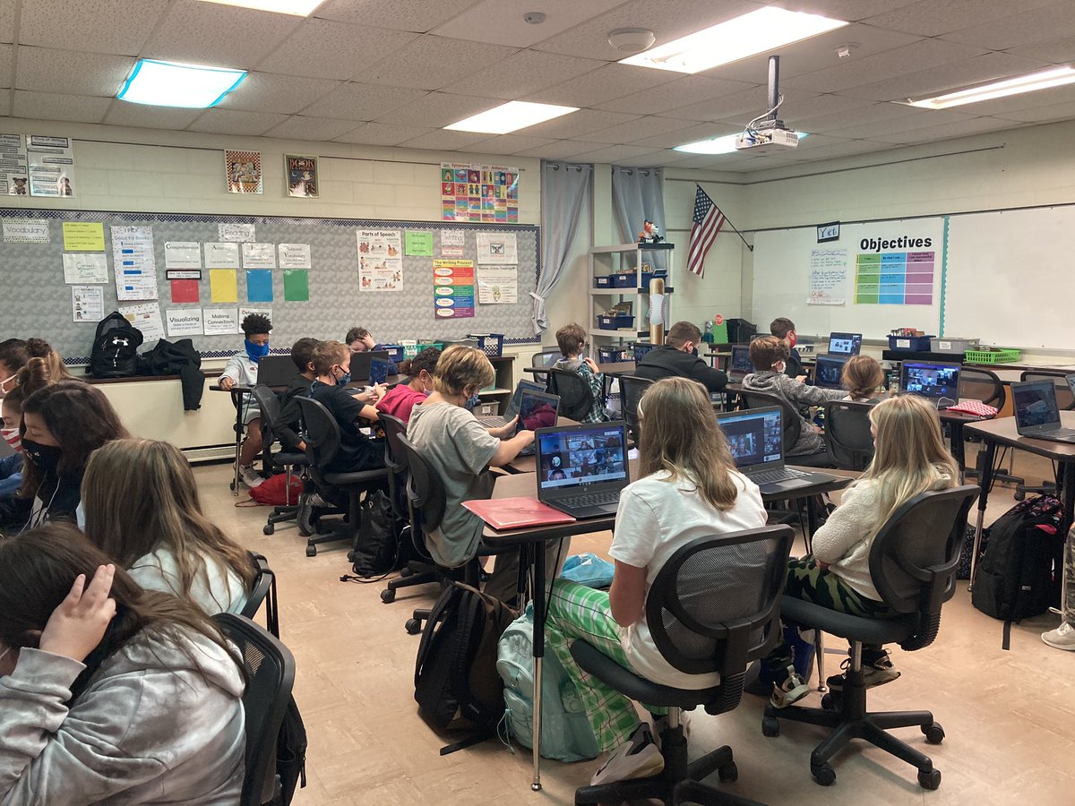 SandlinsSandlot's tweet photo. Our 6th graders are very engaged in our first WEB Wednesday! https://t.co/4n4dYFRBsl