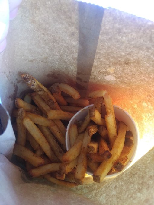 i give @FiveGuys a solid 10/10 for Cajun Style fries and Five Guys Style fries, but an 8/10 for the burger<a class="tags" target="_blank" title="On Twitter" href="/?out=eyJ0eXAiOiJKV1QiLCJhbGciOiJIUzUxMiJ9.eyJpYXQiOjE3MjYzODQ1NDMsImlzcyI6InR3cG9ybnN0YXJzLmNvbSIsIm5iZiI6MTcyNjM4NDU0MywiZXhwIjoxNzU3OTIwNTQzLCJyZWRpcmVjdF91cmwiOiJodHRwczovL3R3aXR0ZXIuY29tL0ZpdmVHdXlzIn0.Diu9eyJstIzEjQJboktqQnwnOjSgdYfffOWSHSir_5yl1BC2kKF16ZdyL1unQhdgTOVHtMkksm_VZLKczmUlag">@FiveGuys</a><a href="/tag/ps4share"class="tags"><span>#ps4share</span></a><a href="/tag/deathstrandingphotomode"class="tags"><span>#deathstrandingphotomode</span></a>