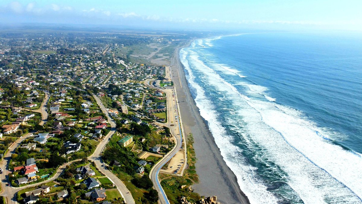 alanfire6's tweet photo. Tarde ideal para volar @santodomingocl un ratito de imagen en la comuna parque @Off_Valpo @vmartinezl @Capuertovalp @Cp_Quintero @gonzaloramirex @_Paisajes_ @TurismoSaiTour @TurismoChile_CL @subturismo https://t.co/i4Ci1DtOwc