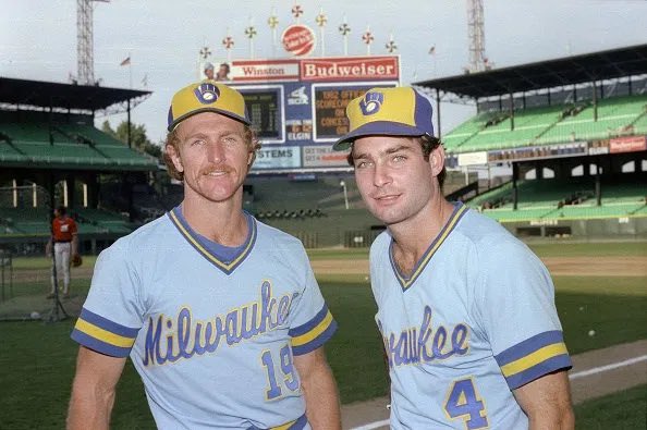 nut_history's tweet photo. Man, just a couple of great hitters here wearing some great looking uniforms. #Brewers https://t.co/FN0AtfPZ4P