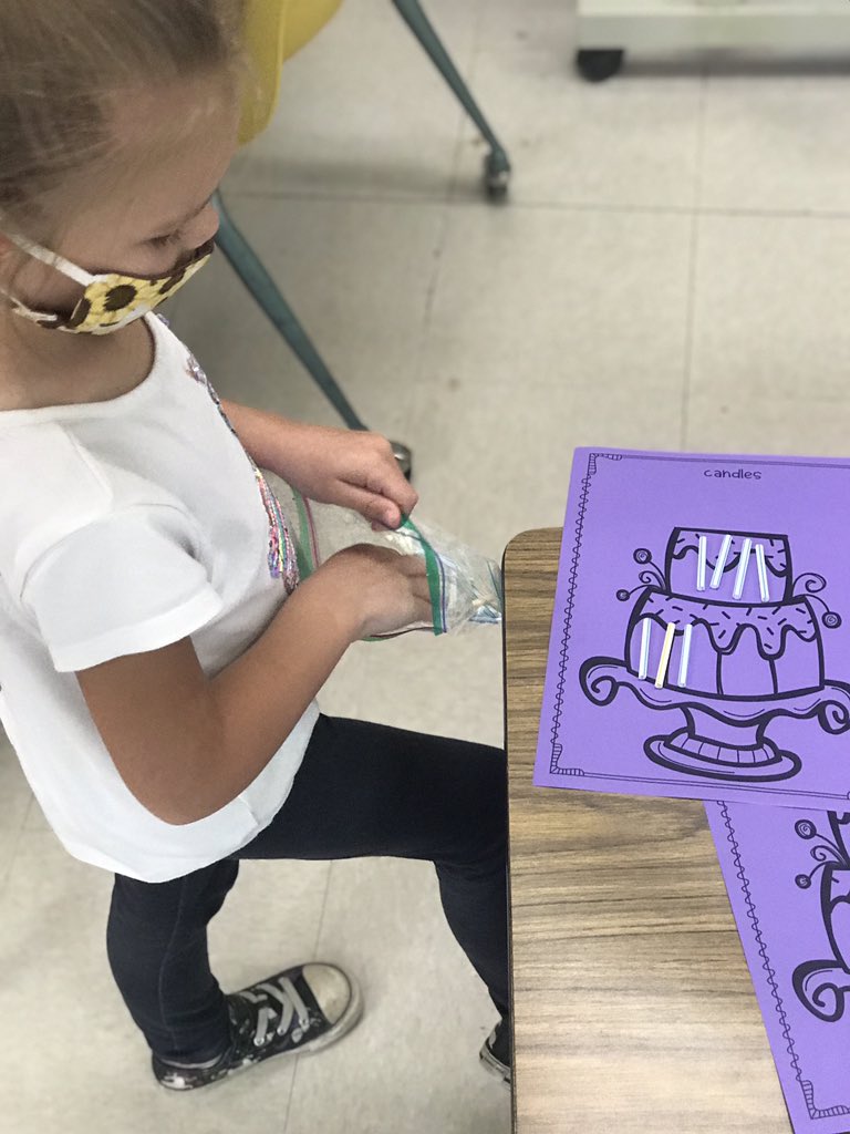 MrsWright1st's tweet photo. Understanding grouping by tens 🤓 #math #placevalue #pandemicteacher #pandemiclearning #publicschool #reUNITED #noplacelikeFES https://t.co/3oRvB5QMgq