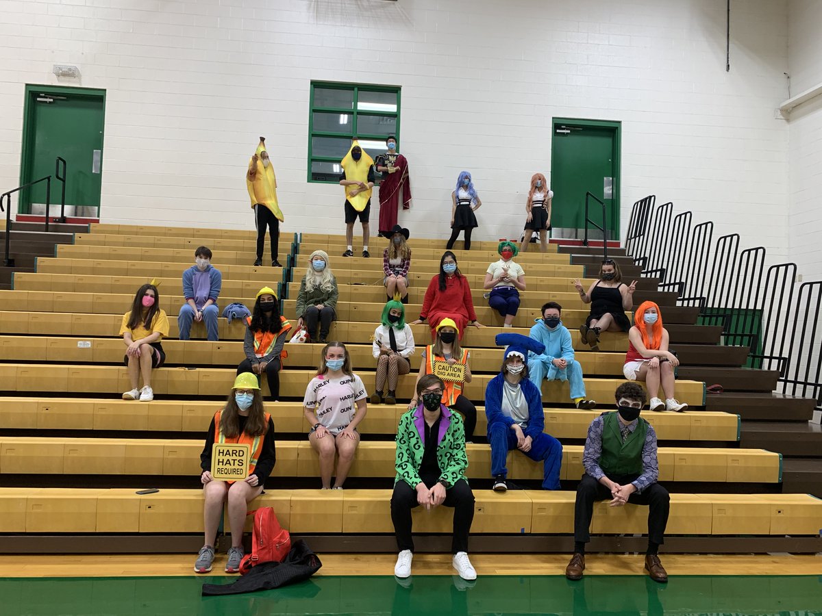 The tradition continues! Seniors participated in Senior Dress Up Day showcasing a variety of clever and creative costumes. #gdsbengals #gdstraditions