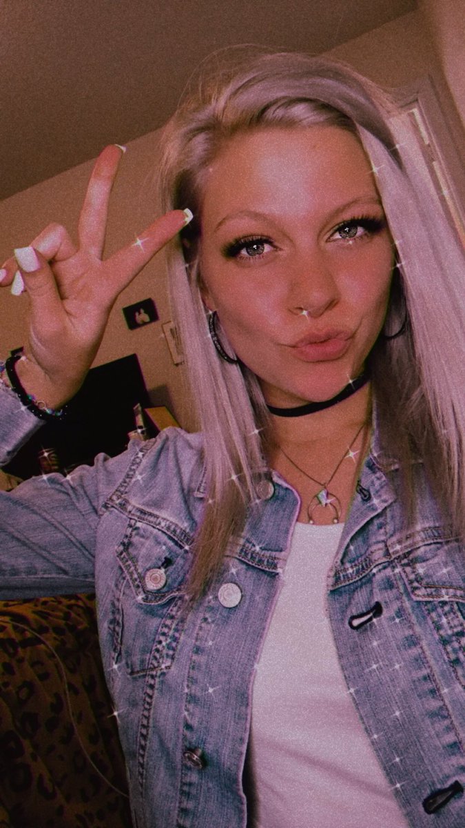 UrMainPritchh's tweet image. If I could live in this filter, I'd be content. ✨