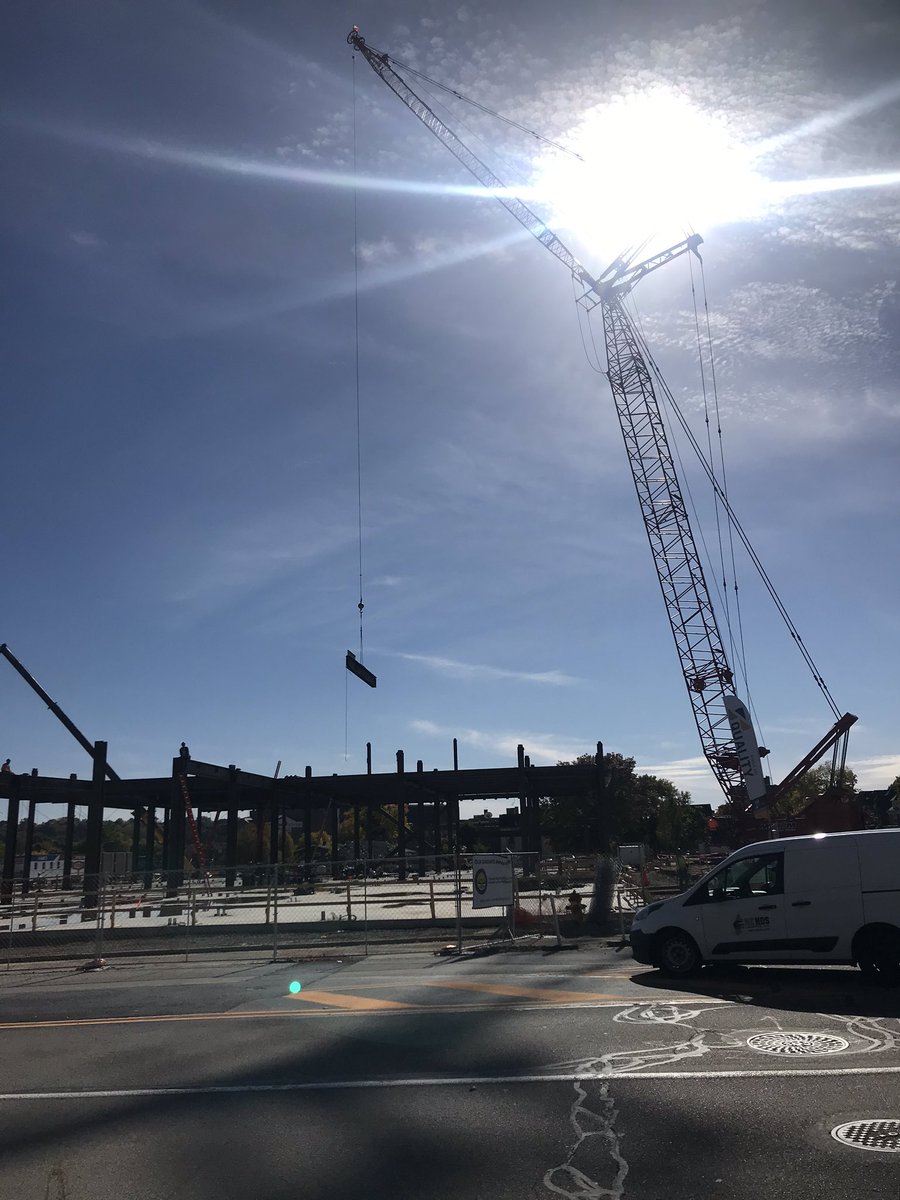 EnrightPark's tweet photo. Now that the steel is starting to go up, it’s only going to be a matter of weeks before we see the full scale of what is replacing #PennPlaza and looming over the neighborhood. https://t.co/kn94fygNSq