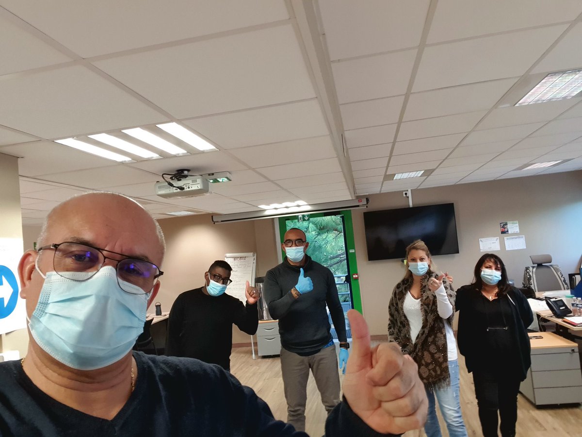 Mateudi_Ronan's tweet photo. Les équipes de programmation de #GRDFSE de Marignane #APPIPACA #DPPISE elles aussi mobilisées dans le cadre de la semaine #GRDFsecurite365
✅ Bravo à tous & encore 1 gd merci @stephane_farhat pour son accompagnement dans ces séquences @jpsaraillon @BuryAndrea @WLGaz @HMALINAUD https://t.co/CXOHlNFsAu