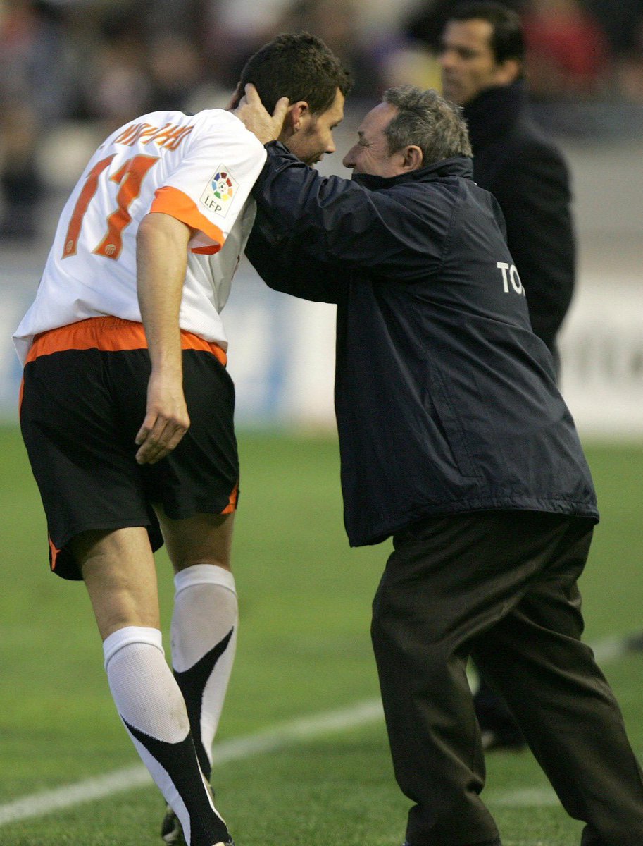 Se nos ha ido un grande. Siempre animando el vestuario en los malos momentos.DEP #españeta