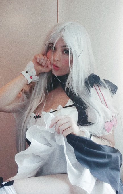 i am maid, what am i cleaning??? ♡(&acute;-﹏-`；) https://t.co/tcY069BU5J