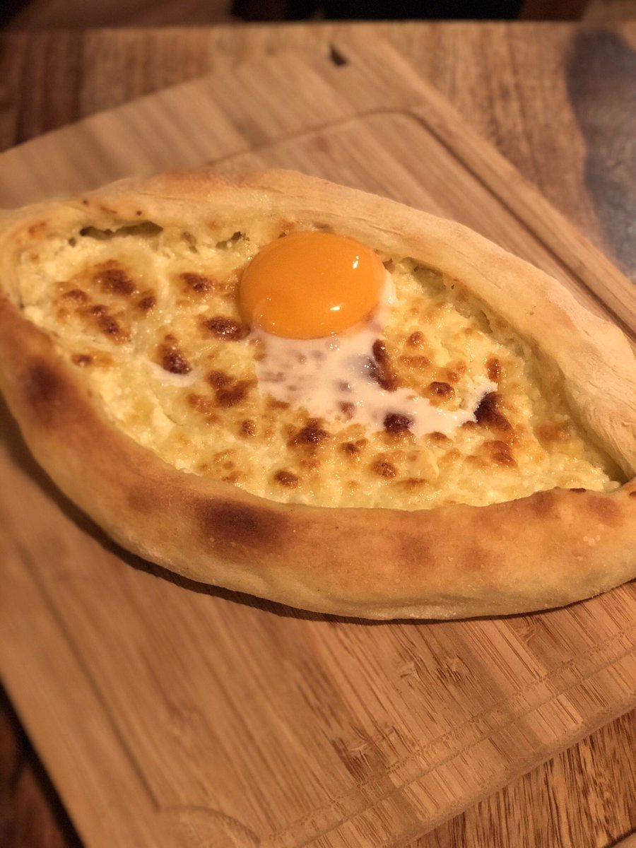 andrej_gross's tweet photo. Heute endlich mal wieder #khachapuri & #khinkali #georgisch #berlin https://t.co/EEiwdsLiw6