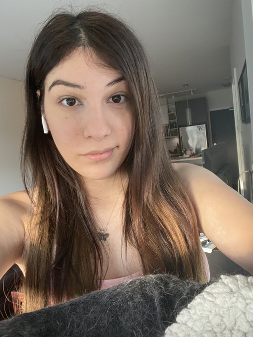 Smile 😃 or no smile?😊 #transgirl💕 https://t.co/D3yLBFB7Dp<a href="/tag/transgirl"class="tags">#transgirl</a>