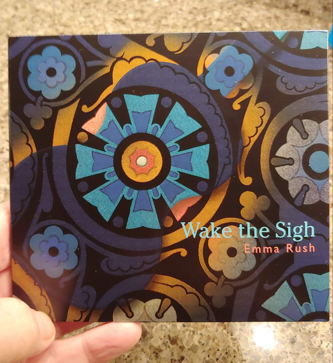 Today @DurandMarket grab the new CD by <a href="/emmarushguitar/">Emma Rush</a> as well as all your market needs and spring bulbs from meeeee!!! #HamOnt