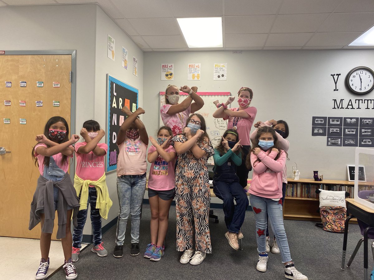 kt_teach's tweet photo. On Wednesday’s.. WE WEAR PINK! #XOutCancer #VillasPride #BreastCancerAwareness https://t.co/D8TNfsQd8F