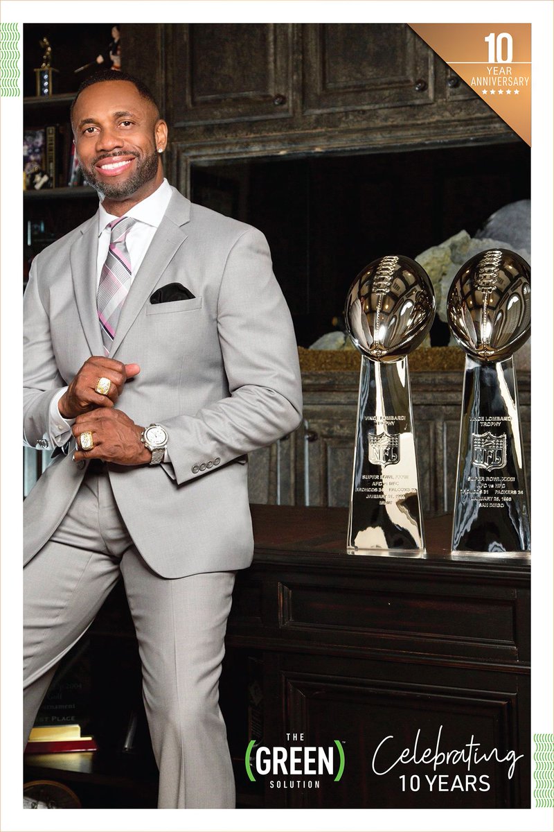 PhoenixAffect's tweet photo. Come join Green Solutions, 2x Super Bowl Champion/Denver Bronco - Ray Crockett, Phoenix Affect and others on October 24th as we celebrate the 10 year anniversary of Green Solutions, visit https://t.co/nmidylJMGA for more @TGScolorado https://t.co/pC6IJ54Q2J