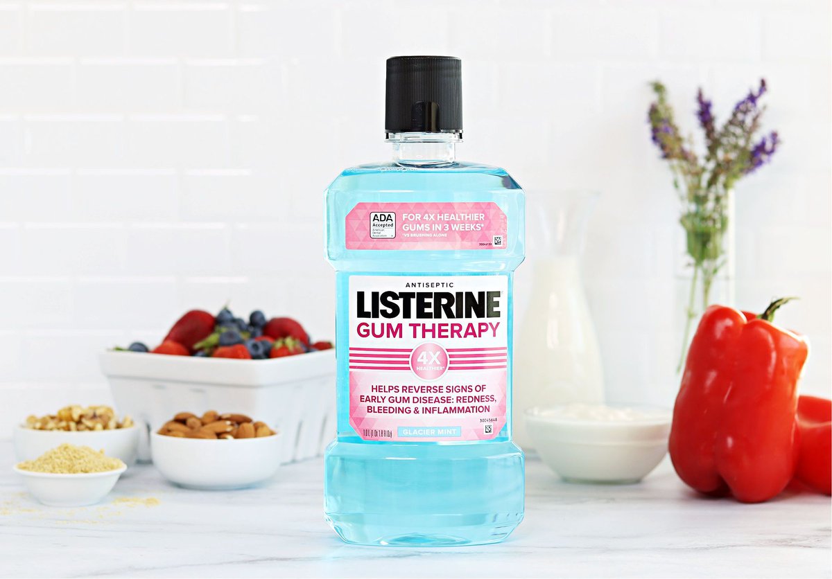 Did you know the foods we eat have an effect on our gum health? #ad Get your healthiest gums with these 5 best foods for gum health, along with LISTERINE® Gum Therapy Antiseptic Mouthwash! #cleanhealthybold buff.ly/2FxCzgq
