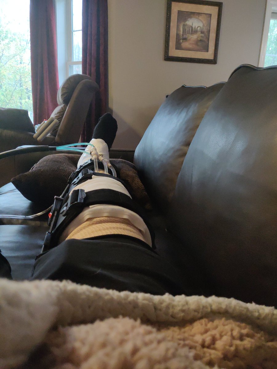 A heads up for anyone wanting to do sports. Don't tear your acl. The recovery is very painful and boring👍