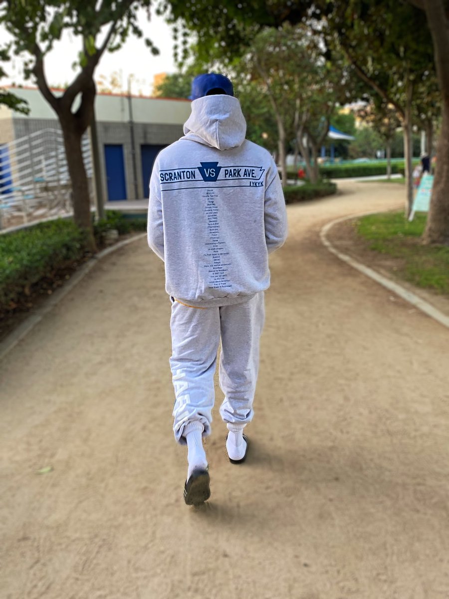 Saint_Jvmes's tweet image. #ImVotingFor...the many many lives of Black People that have been reduced to hashtags or art on t-shirts and social media by the hands of police brutality, leaving families broken and afraid. The recognition means nothing if there is no change. 
 
#ScrantonVsParkAve  #IYKYK