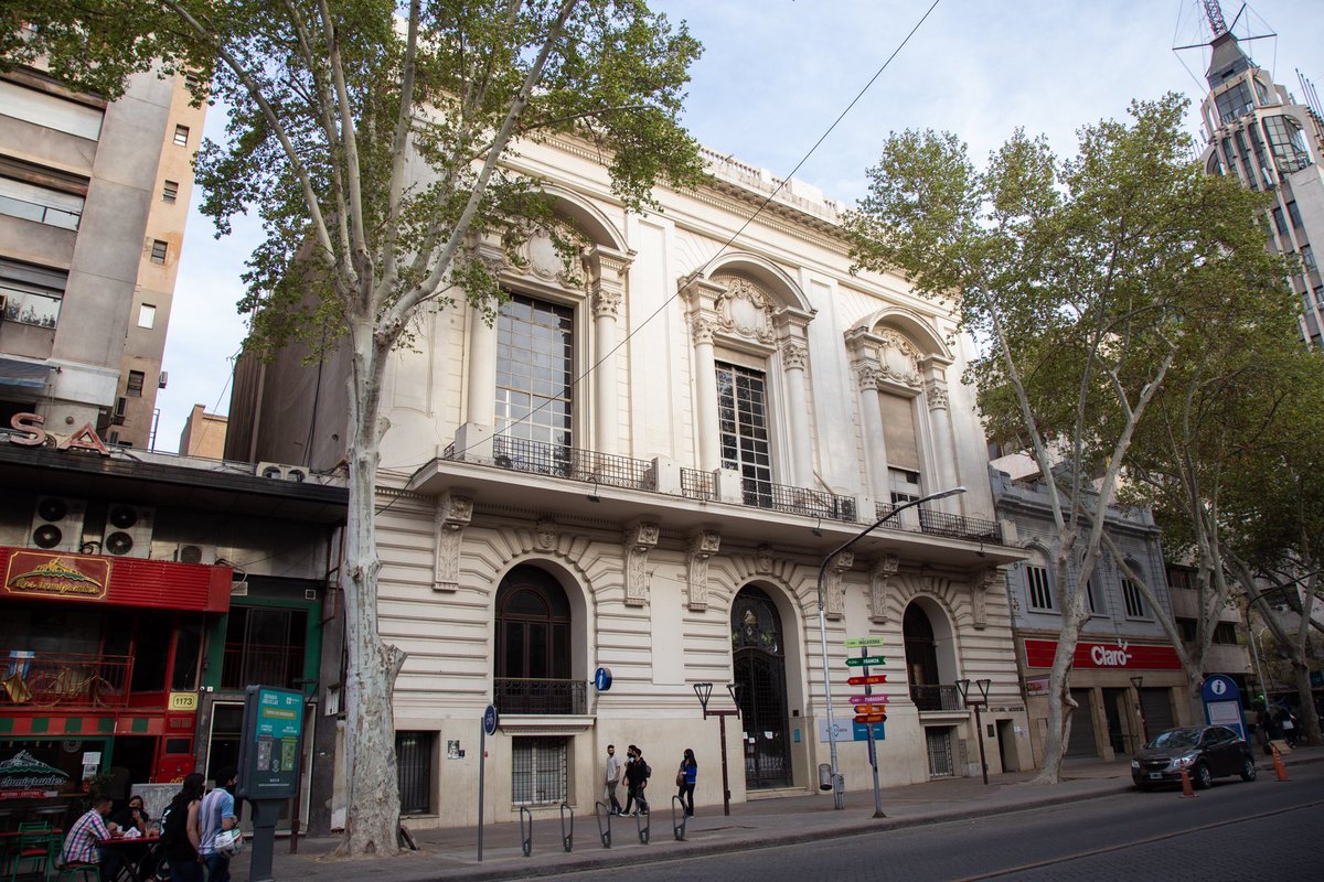 Hoy recorrimos junto a <a href="/EBORMIDA/">Eliana Bormida</a> el ex edificio de turismo. Compartimos el deseo de involucrar al privado en la recuperación del patrimonio y pondremos todo nuestro esfuerzo en conseguir que este edificio recupere su esplendor.