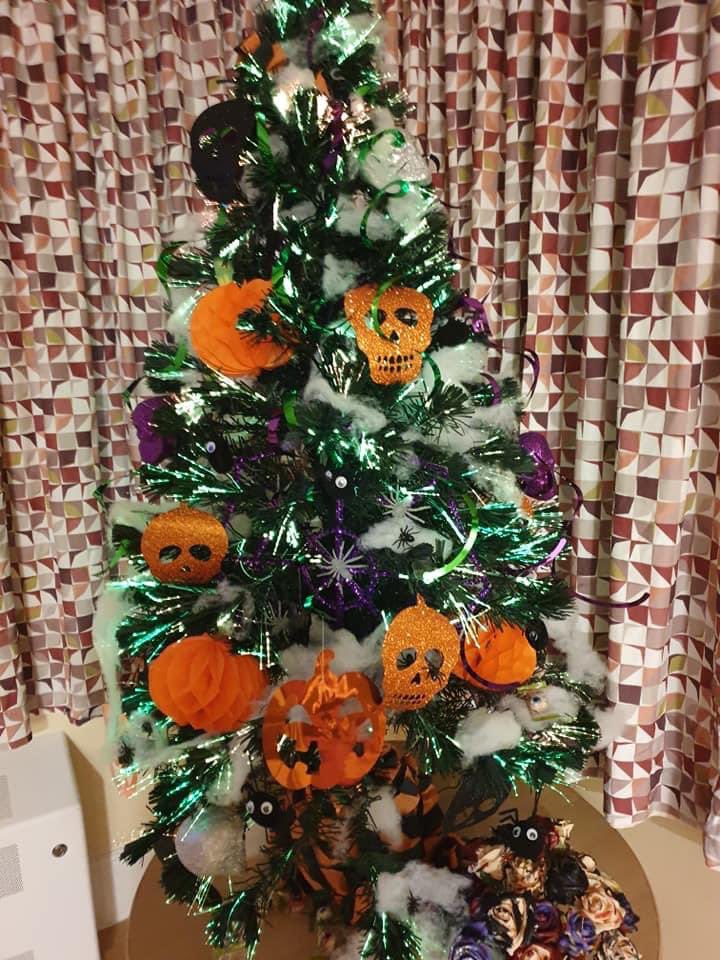 We love an excuse for a party! Big thank you to our wonderful staff member for organising this crafty activity in preparation for our Halloween spookacular on the 29th! 🎃👻