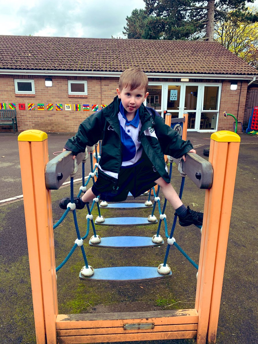 ElmsSchool's tweet image. Reception enjoyed taking part in an obstacle course during their P.E lesson today #GoFurther #GrossMotorDevelopment