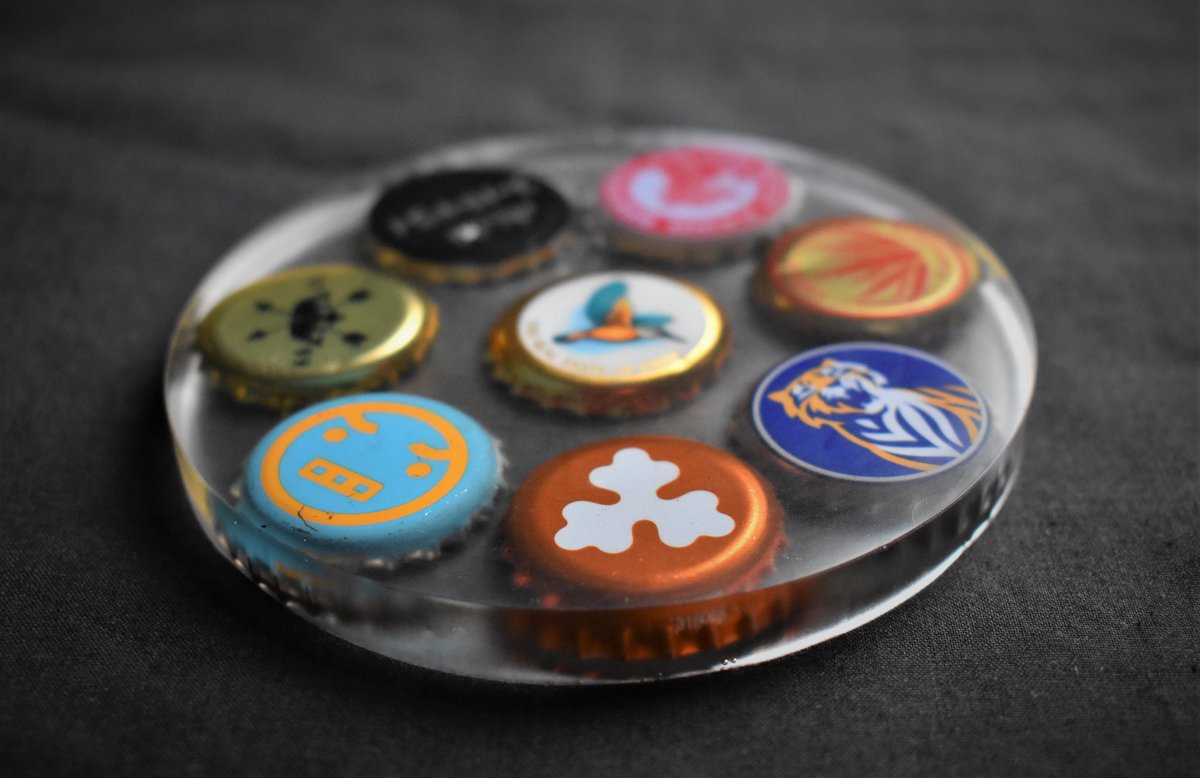 Top_Coaster's tweet photo. Custom TopCoasters are a great small gift for friends and family for any occasion. 

Available to order via DM for just £5 including free UK delivery, or alternatively check out our Etsy shop: https://t.co/dngxRPb7xt

For just 50p extra get your coaster gift wrapped.
#beer #resin https://t.co/ETD14kBYrF