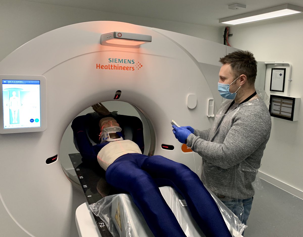SimonBowersUWE's tweet photo. Siemens CT Apps training @UWEBristol Exciting times, a great new resource for our students https://t.co/JreIWRekT6