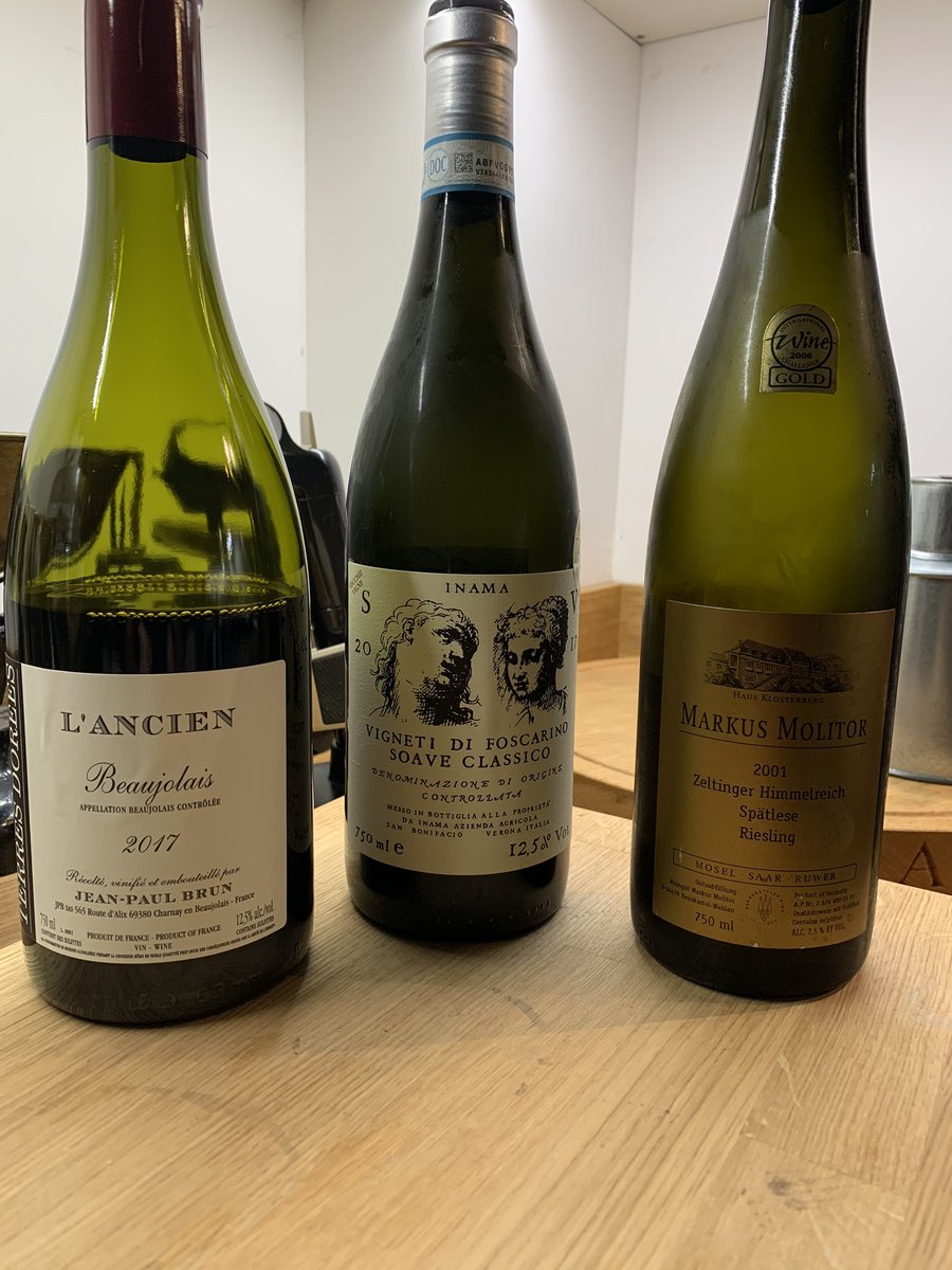 nxgvaucoupin's tweet photo. Triple wine night thanks to Coravin. Mineral Soave from #Inama followed by Beaujolais from Jean-Paul Brun and a mature and delightful Riesling spatlese from #MarkusMolitor https://t.co/fQPSHZnnQW