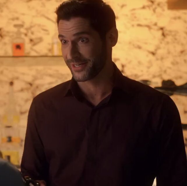 Lucifer’s wardrobe in 4x05 Expire ErectYes that was the best shot I could find for the first picture do not judge me