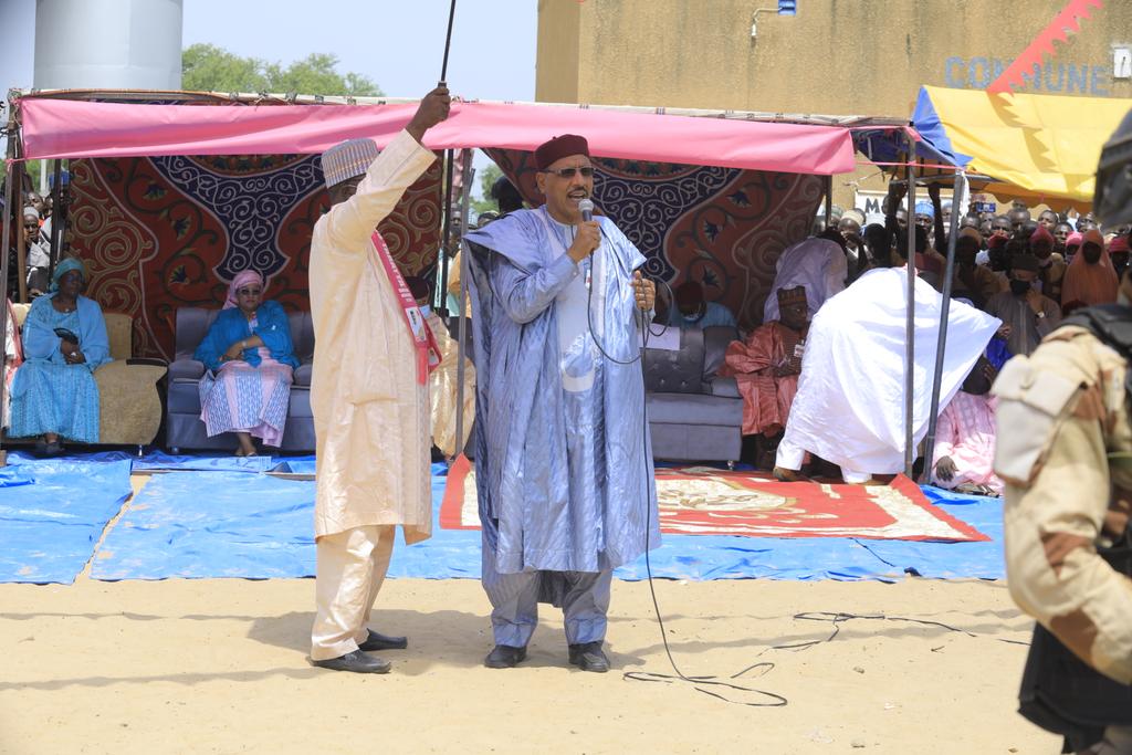 mohamedbazoum's tweet photo. #5ème journée de la tournée de proximité et de prise de contact avec les structures du PNDS TARAYYA de la region de Zinder .
Commune de #Dan_Chiaou images https://t.co/dcIYCmGmXk