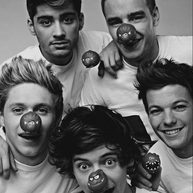 _Paoox_'s tweet photo. Demostremos que este fandom no está muerto 🙌🏻🙌🏻#TheDirectionersStillAlive https://t.co/BdGgthESv8