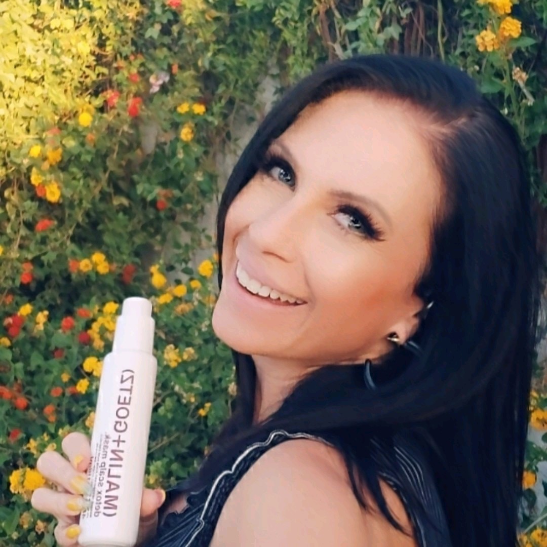 Ilia, Peach and Lily and Mailn+Goetz...
What more does a woman need!?
#CleanRoutineVoxBox #complimentary <a href="/iliabeauty/">ILIA Beauty</a> <a href="/peachandlily/">Peach & Lily</a> <a href="/Influenster/">Influenster</a>