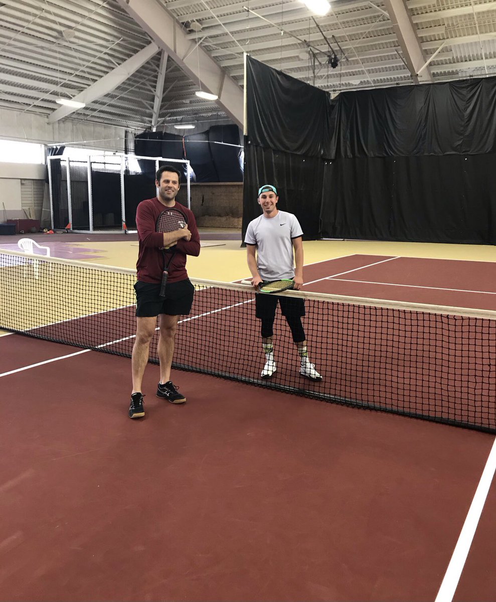 KohawkTennis's tweet image. Great to see a couple of alumni, Nick Barnes (‘04) and Riley Galbraith (‘16) on campus for a hit! Thanks for stopping by! #KohawkTennis #KohawkFamily