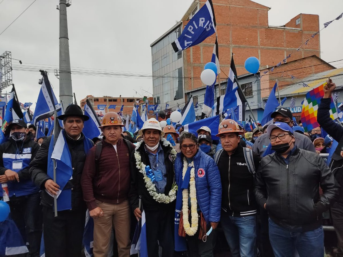 MAS_ElAlto's tweet photo. Este 18 de octubre nuestro voto por #LuchoYDavid nos permitirá consolidar la victoria del MAS-IPSP en primera vuelta para devolverle la dignidad al pueblo boliviano.

#VamosASalirAdelante 
#ElAltoDePie https://t.co/EgyrTKbV4G