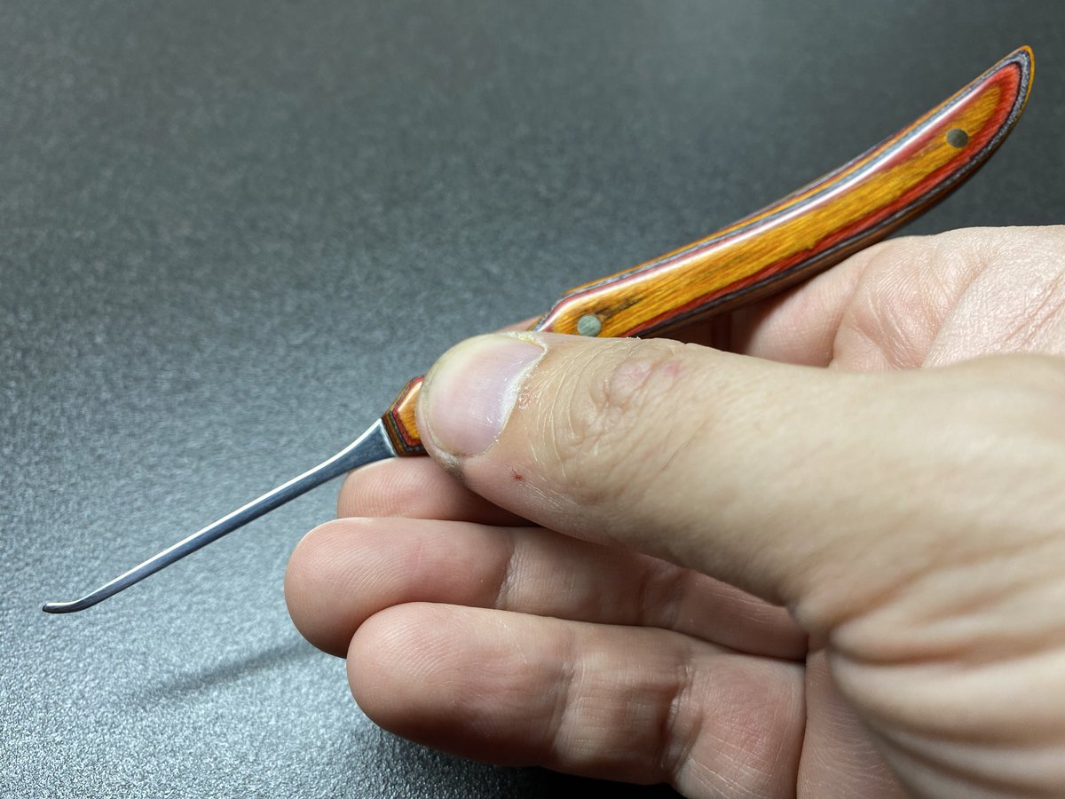 LockNoob1's tweet image. Red, yellow and blue laminated plywood scales, with a Law Lock Tools high yield 301 stainless full tang pick. Wax finish #lockpicktools #lockpicking #loocksport #locksmith