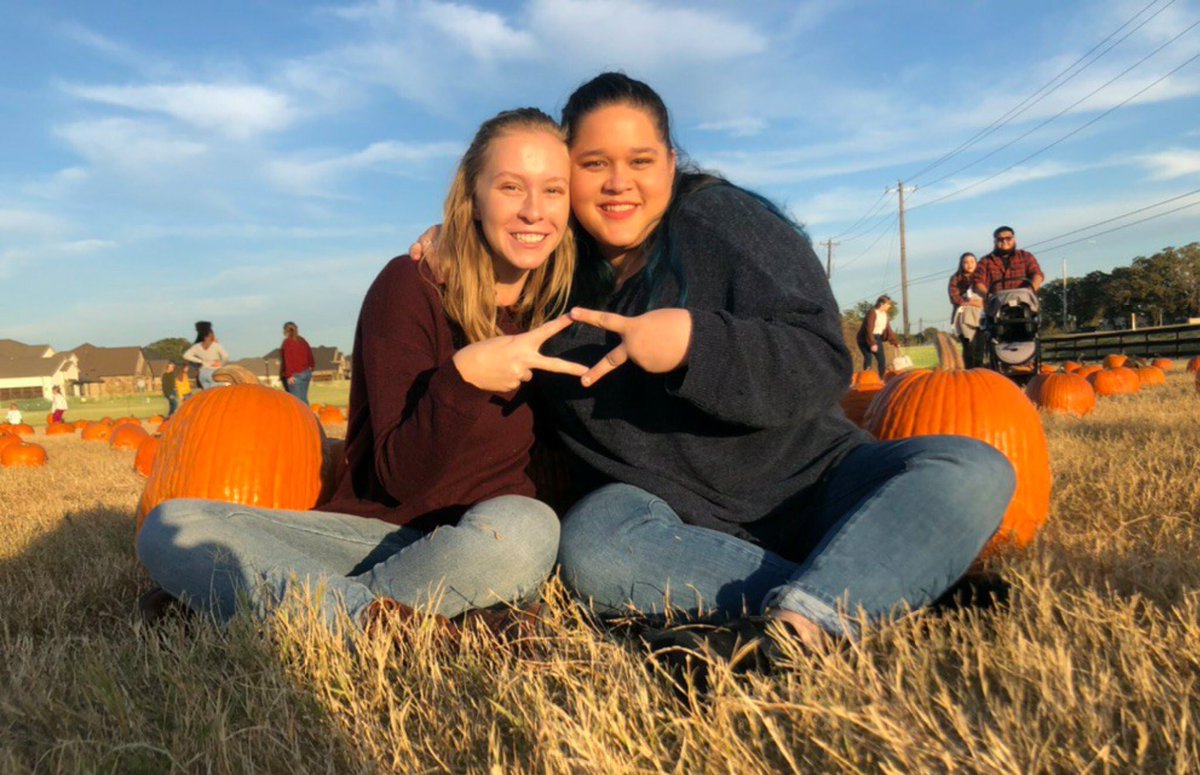 We are living for the fall weather over the next few days 🧡 Wishing everyone luck on their midterms! 
•
•
(Throwback to Fall 2019)
#untadpi #unt24 #BeTheFirst #WLFEOWednesday