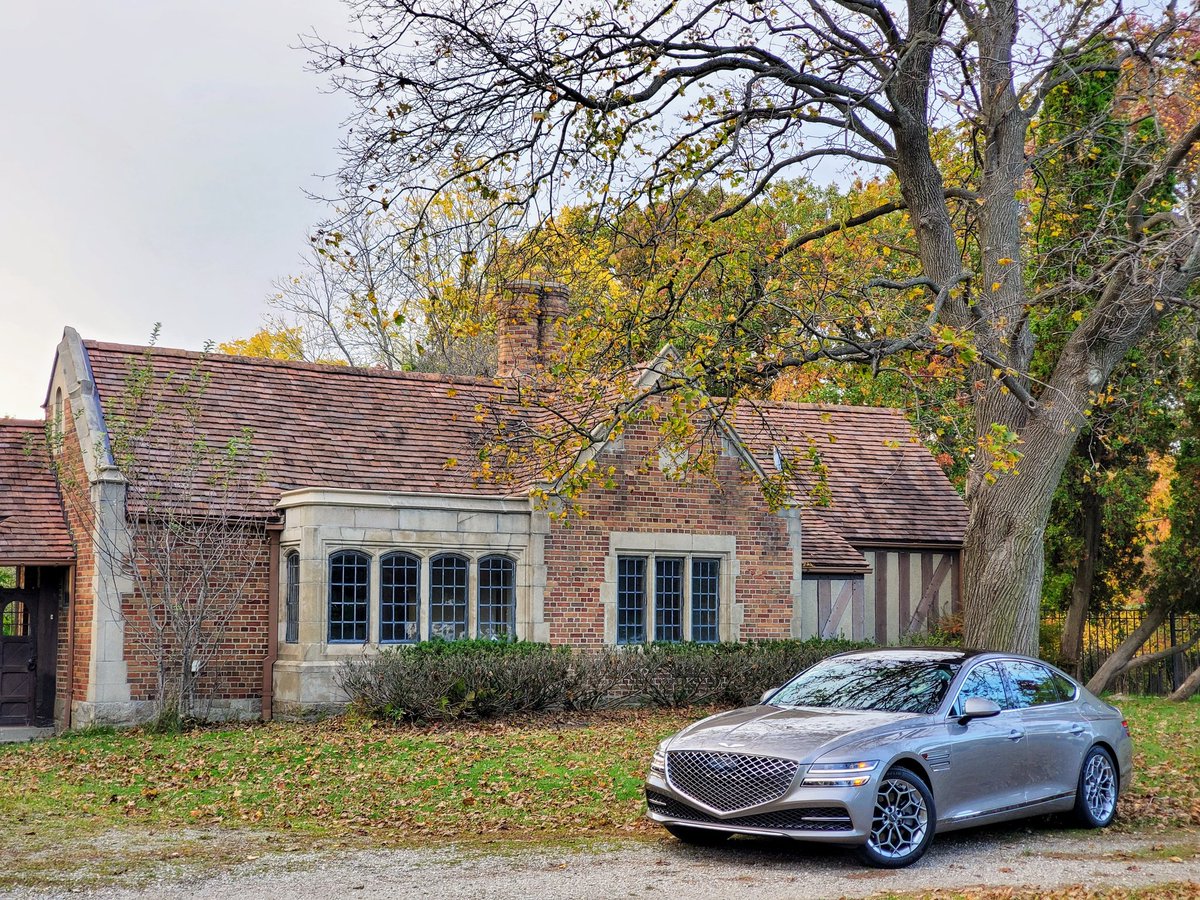 UnBoxedLifeMag's tweet photo. Introducing the incredible 2021 Genesis G80! @GenesisUSA #G80 #mygenesis @lexicon the 21 speaker Lexicon audio system rivals the best from Mercedes-Benz, even Bentley! This is the first car in 2020 that really gives you that WOW factor. It's simply amazing! https://t.co/BIcQzsmaIE