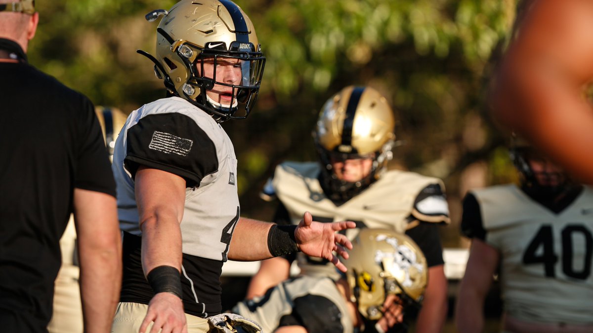 Enjoying some beautiful afternoon ☀️  

#GoArmy