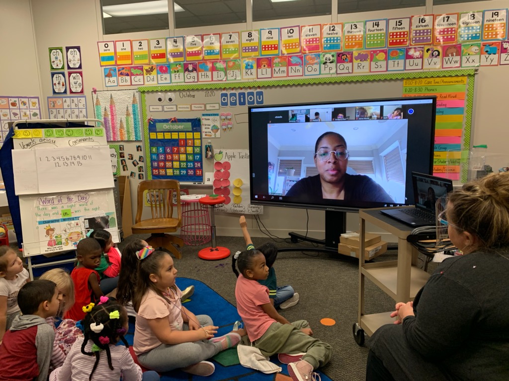 literacy_lounge's tweet photo. @HumbleISD_OE kindergartners received a "visit" from community helper, Dr. Moore today to learn more about the body.#kinderkhronicles #everychildeveryday https://t.co/aXXeJfVzPO